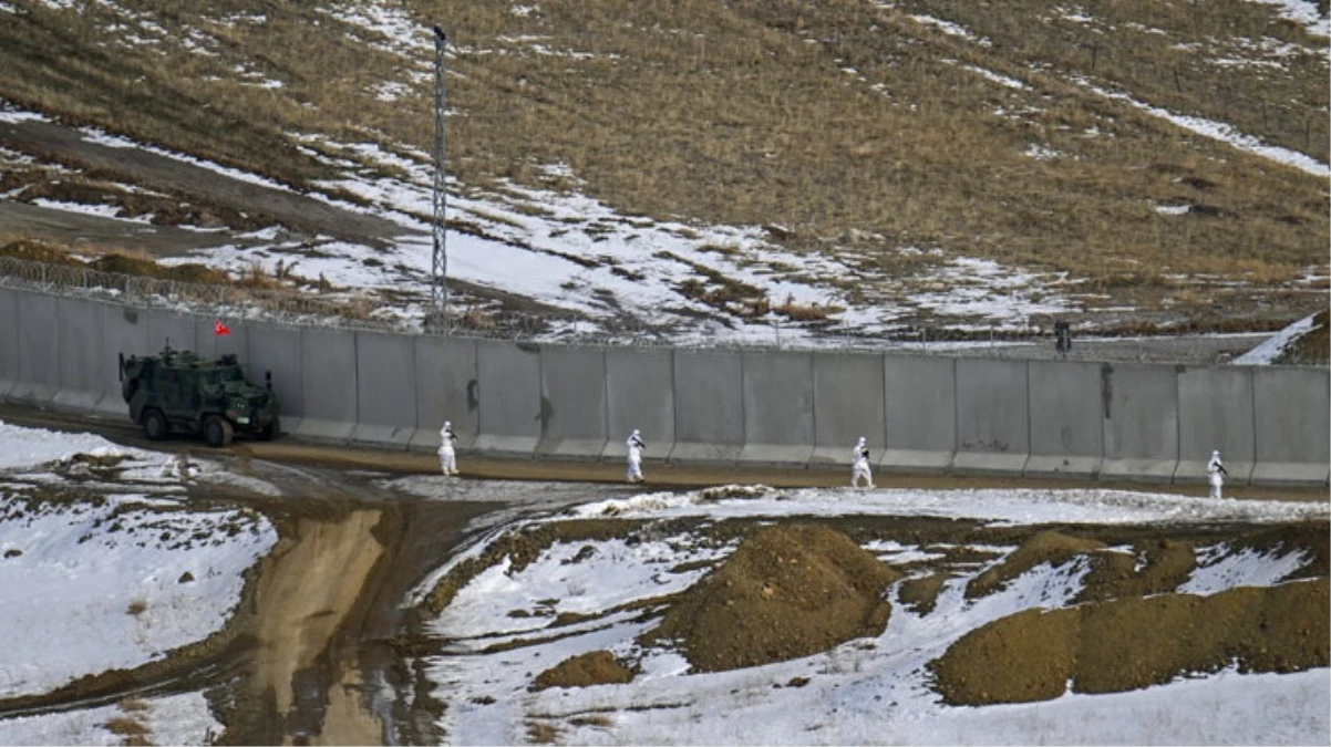 Van-İran sınırına örülen güvenlik duvarının 170 kilometresi tamamlandı