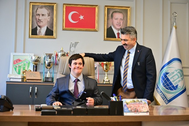 Yıldırım ‘engelleri’ sevgi ile aşıyor