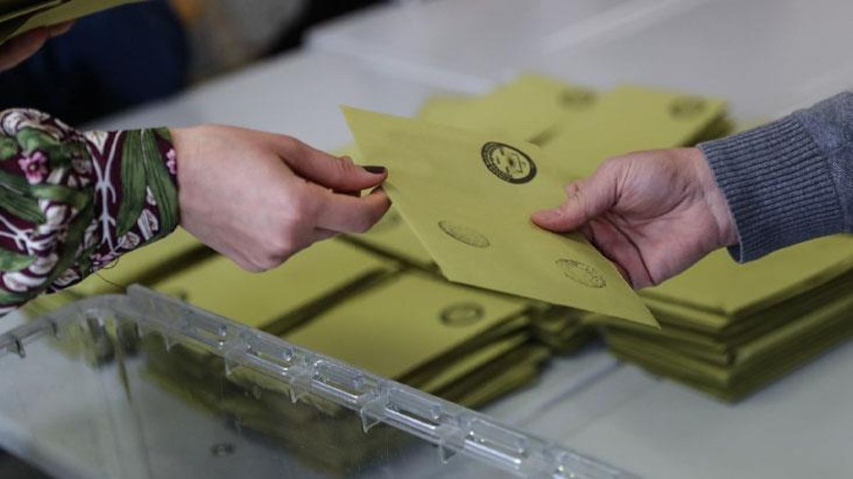 Yüksek Seçim Kurulu, Cumhurbaşkanlığı seçiminde kullanılacak oy pusulasını onayladı