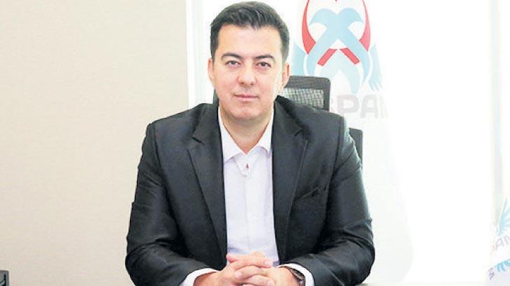 ‘Yunanistan ortamı germeye çalışıyor’