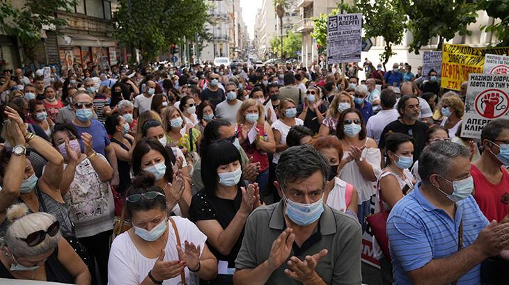 Yunanistan’da sağlık çalışanları greve gitti