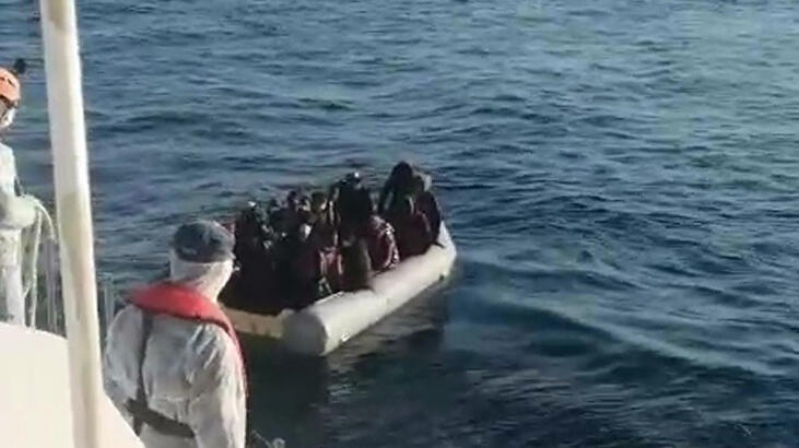 Türk Kara sularına ölüme terk edilen göçmenler kurtarıldı