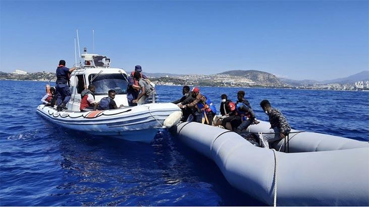 Yunanlıların ölüme terk ettiği 42 göçmen kurtarıldı