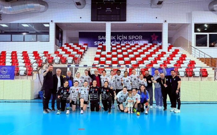 Zirvede tek başına