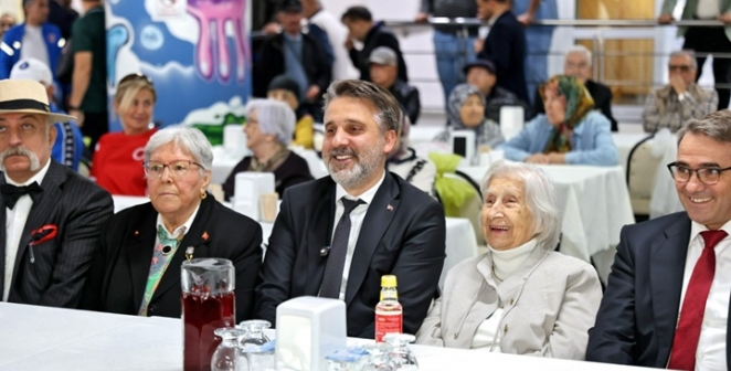 Başkan Vekili Biba, huzurevi sakinleriyle buluştu