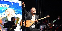 Menteşeli Cengiz, Bursa yöresi türküleri ile coşturdu