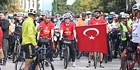 Başkan Erkan Aydın farkındalık için pedal çevirdi
