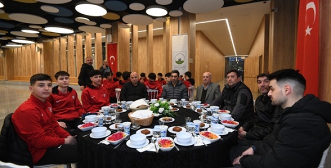 Osmangazi'de Spor Camiası İftarda Buluştu